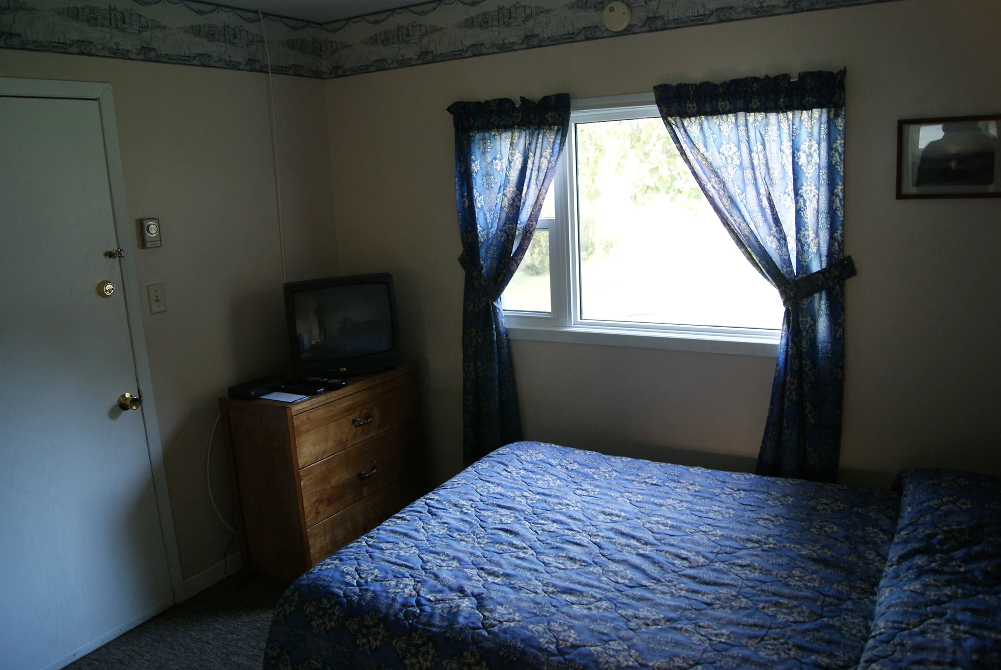 Cottage 6B bedroom