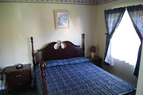 Cottage 6A Bedroom